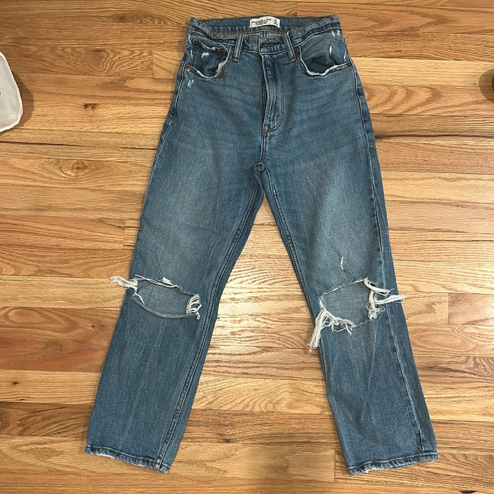Abercrombie ankle straight ultra high rise jeans size 26 2S